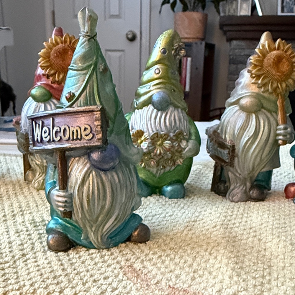 Unique Resin Colorful Gnome Welcome with Lady Bugs 🐞